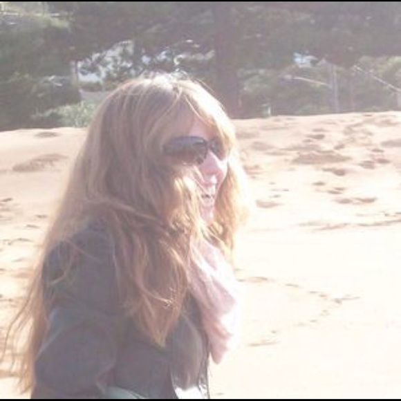 Meet your Posher, Dana - Picture 1 of 1